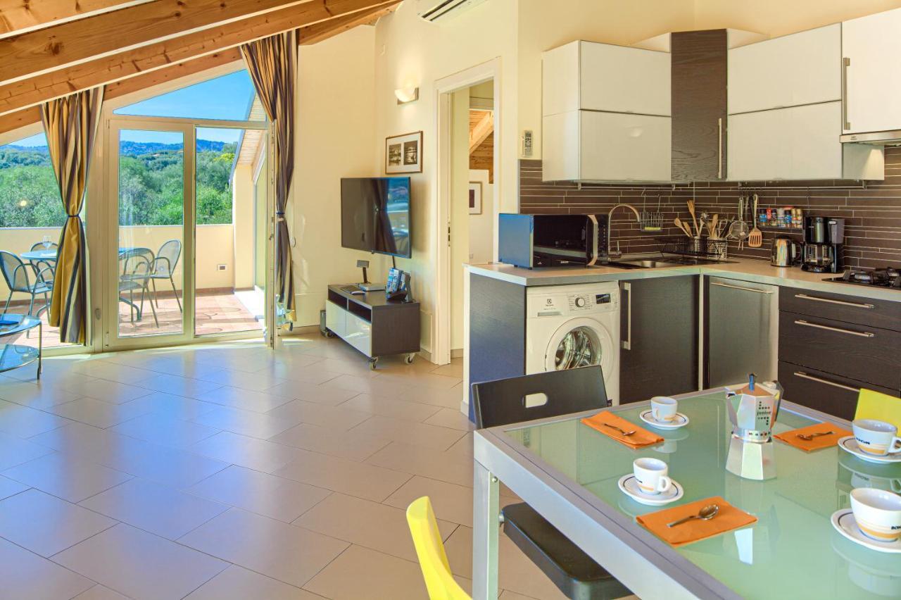 Appartamenti Villa Il Poggiolo دْيانو مارينا المظهر الخارجي الصورة