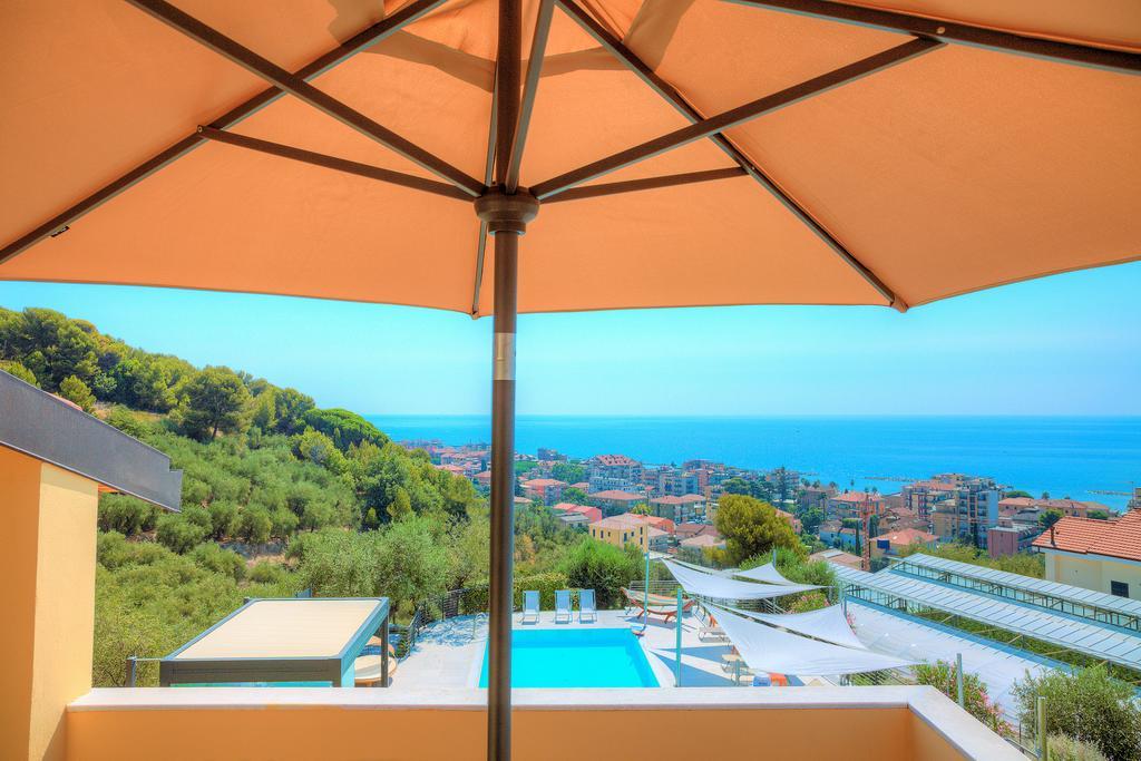Appartamenti Villa Il Poggiolo دْيانو مارينا المظهر الخارجي الصورة